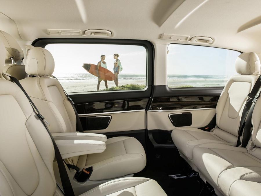  Mercedes-Benz V250 BlueTec Avantgarde Line 2014 года  (фото 14 из 22)
